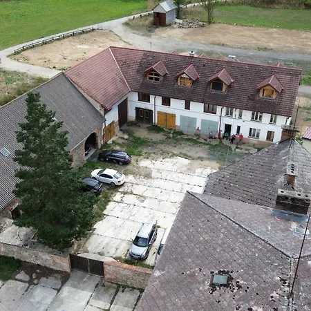Apartment U Splavu Vladislav